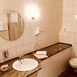 Hotel-restaurant Zum Onkel Jonathan ראהרן