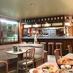Hotel-restaurant Zum Onkel Jonathan ראהרן