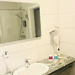 Hotel-restaurant Zum Onkel Jonathan ראהרן
