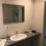 מלון Hotel-restaurant Zum Onkel Jonathan