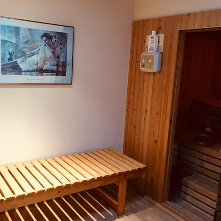 Hotel-restaurant Zum Onkel Jonathan ホテル ラアーレン