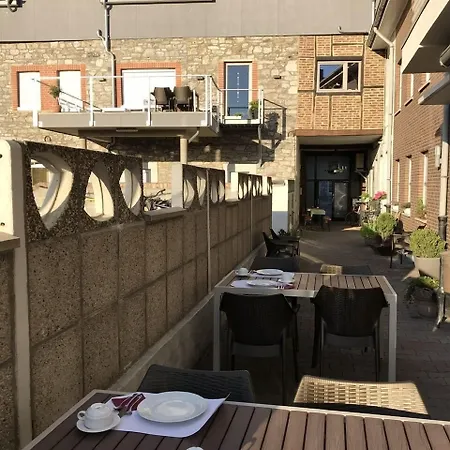 Hotell Hotel-restaurant Zum Onkel Jonathan Raeren
