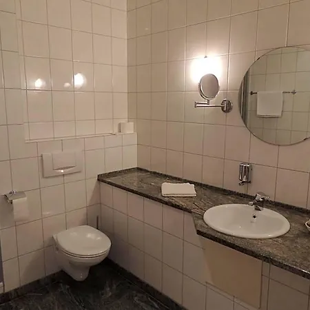 Hotel-restaurant Zum Onkel Jonathan Otel 3*