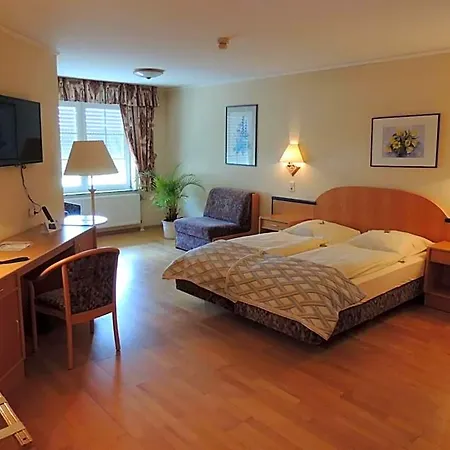 Hotel-restaurant Zum Onkel Jonathan Otel