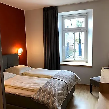 Hotel-restaurant Zum Onkel Jonathan Raeren