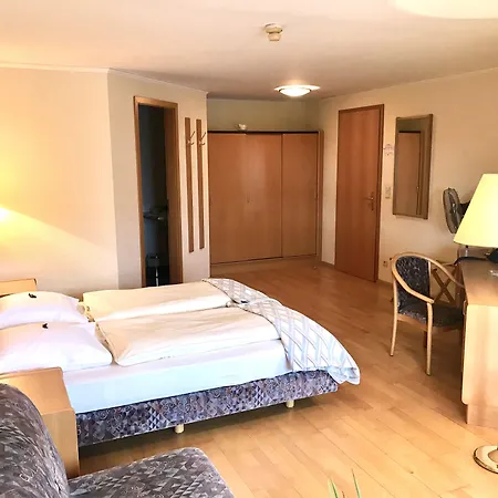 Hotel-restaurant Zum Onkel Jonathan 3*
