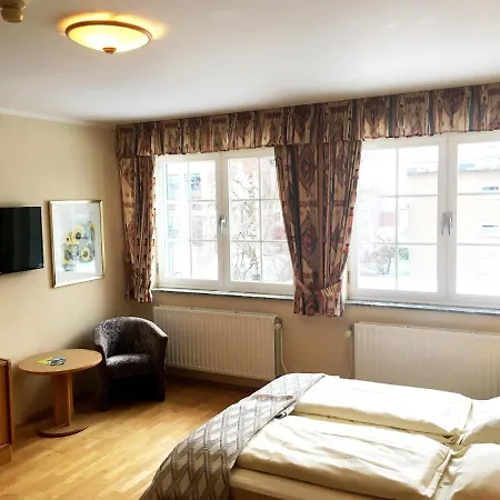 Hotel-restaurant Zum Onkel Jonathan 3*