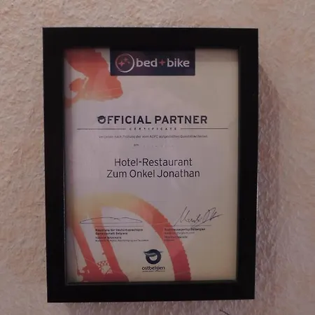 فندق Hotel-restaurant Zum Onkel Jonathan 3*