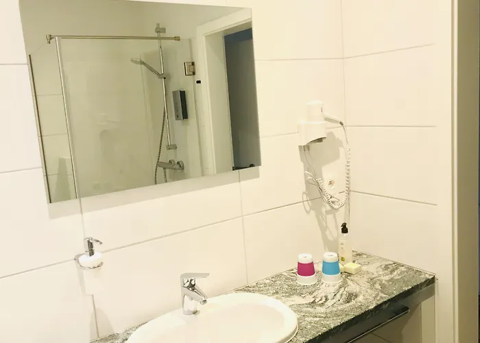 Hotel-restaurant Zum Onkel Jonathan Raeren